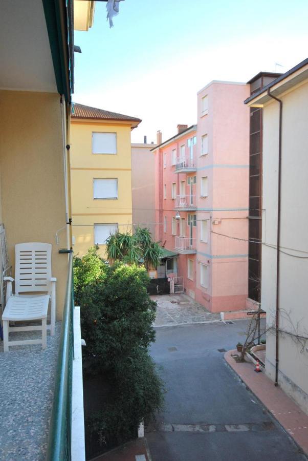 Appartamenti Glicini Da Luigi Finale Ligure Exterior foto